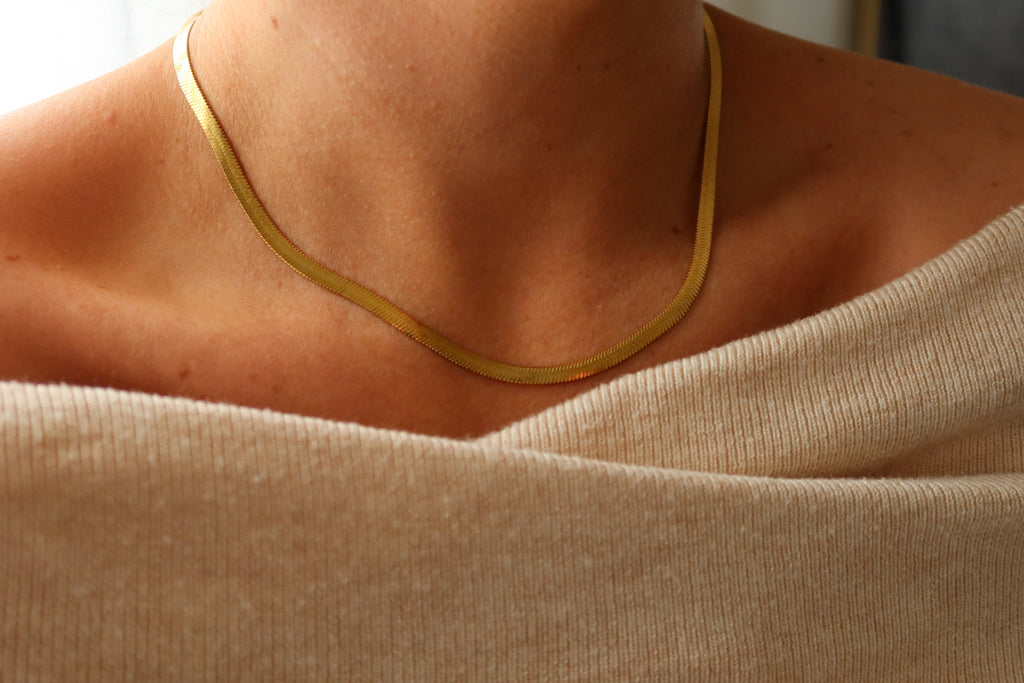 The Silhouette Necklace